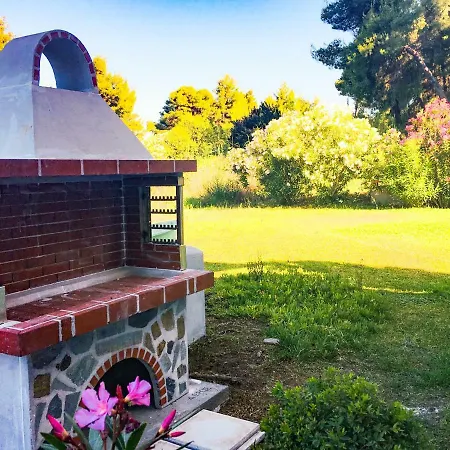 Vilă Petra Mare Kriopigi